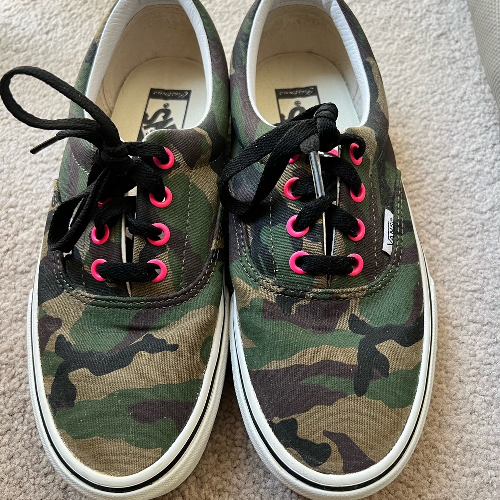 Vans Camo shoes. Women size 7.5 or Men 6.0